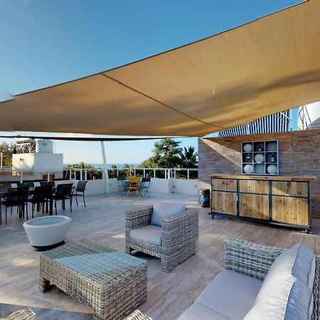 Appartement Penthouse - Private Roof Terrace - Sea & Mountain View à Grand Baie Extérieur photo
