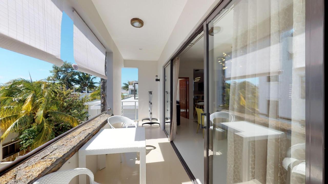 Appartement Penthouse - Private Roof Terrace - Sea & Mountain View à Grand Baie Extérieur photo